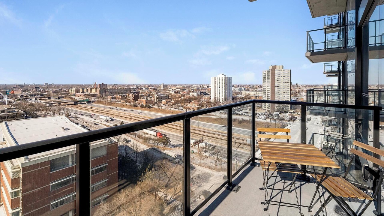 Photo of Outdoor in Illinois Medical District