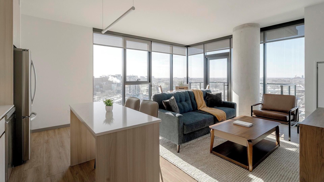 Photo of Livingroom in Illinois Medical District