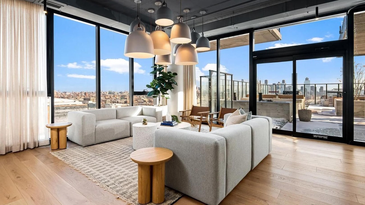 Photo of Livingroom in Illinois Medical District