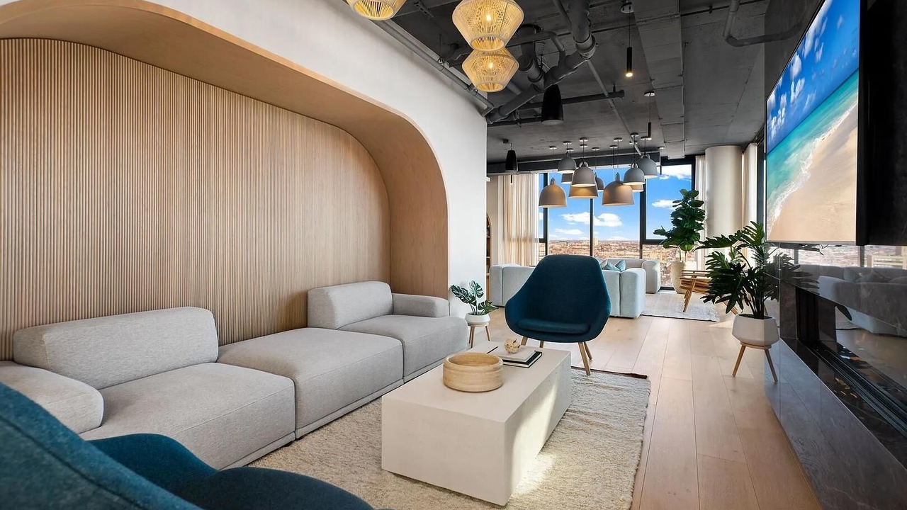Photo of Livingroom in Illinois Medical District