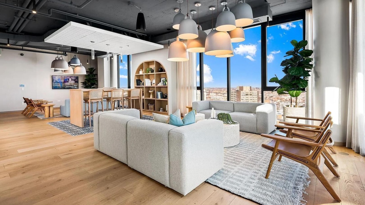 Photo of Livingroom in Illinois Medical District