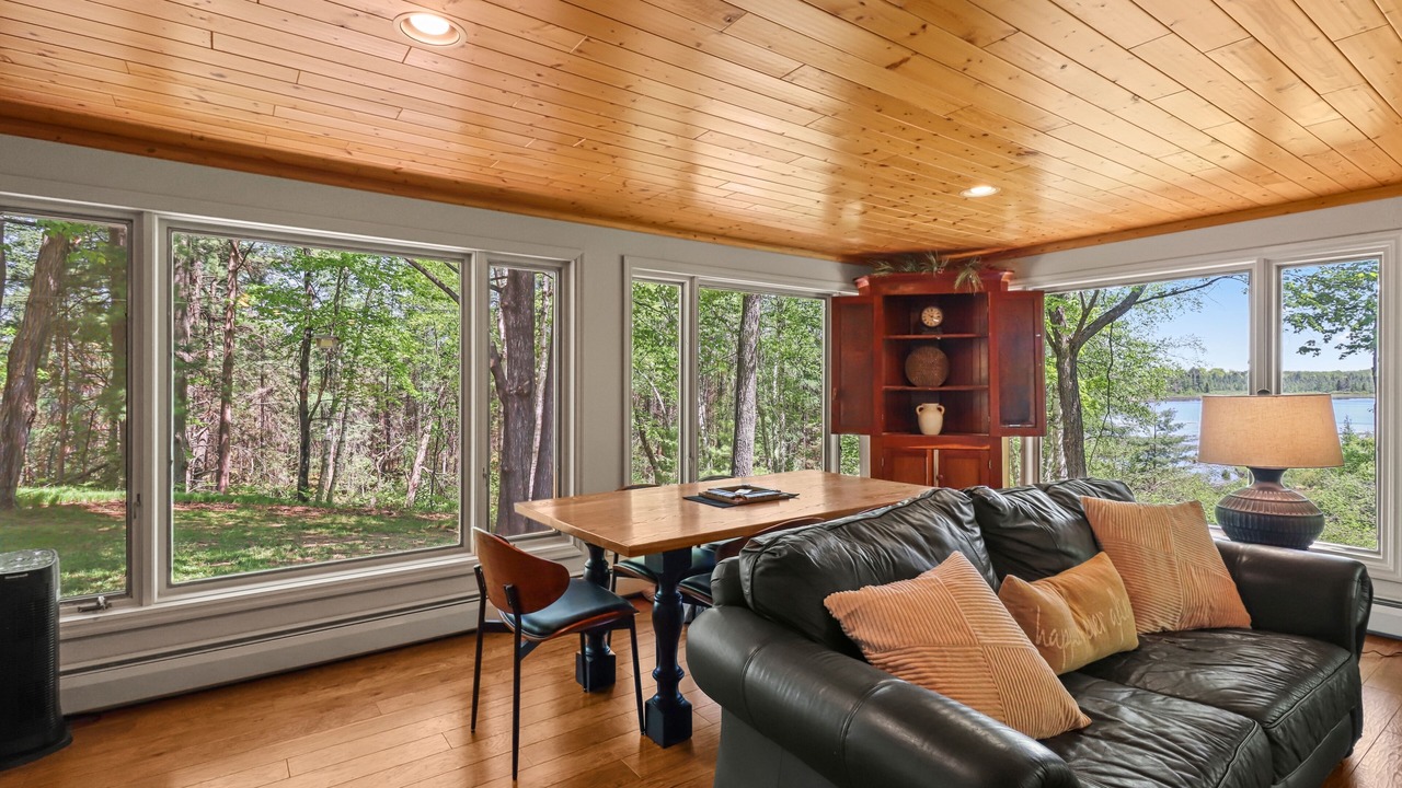 Photo of Livingroom in Boulder Junction