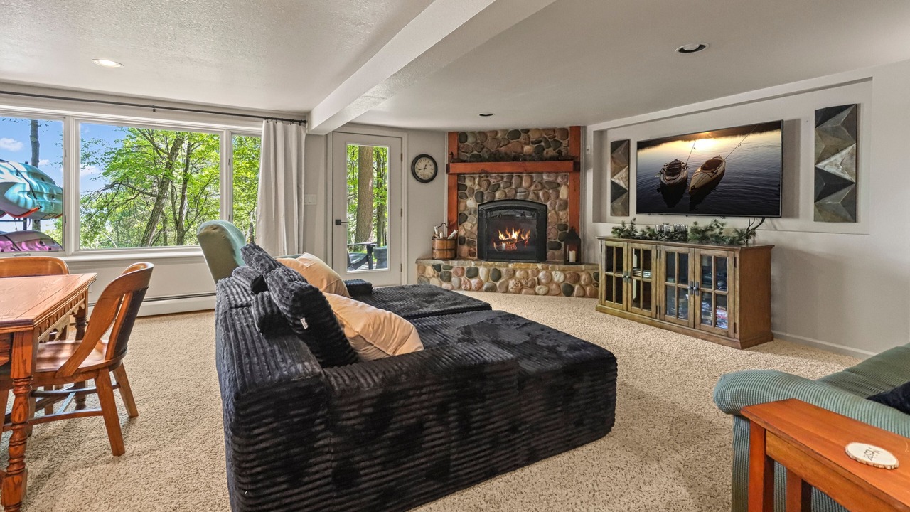 Photo of Livingroom in Boulder Junction