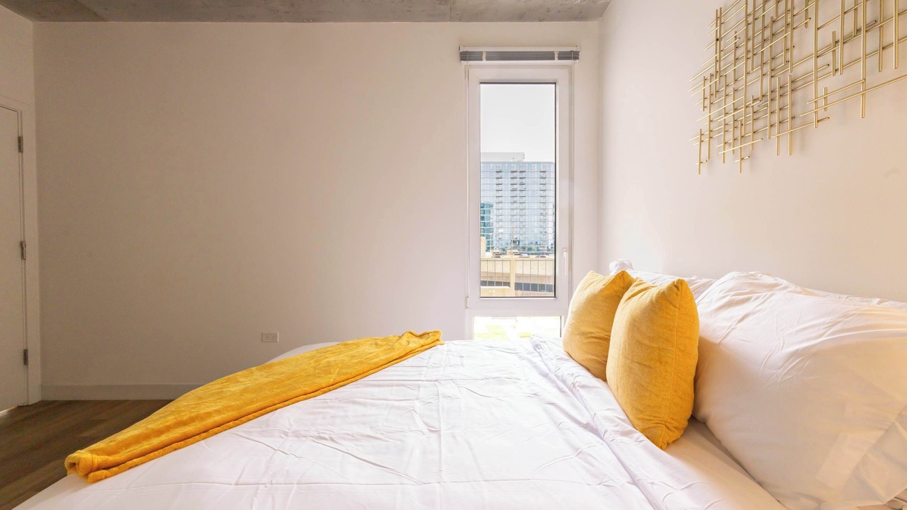 Photo of Bedroom in River North