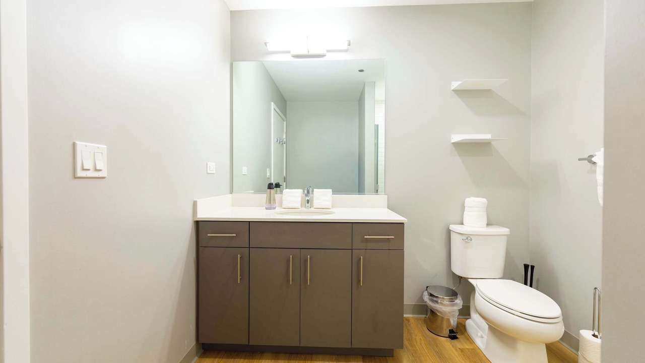 Photo of Bathroom in River North