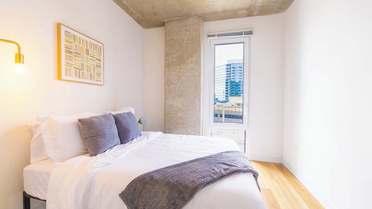 Photo of Bedroom in River North