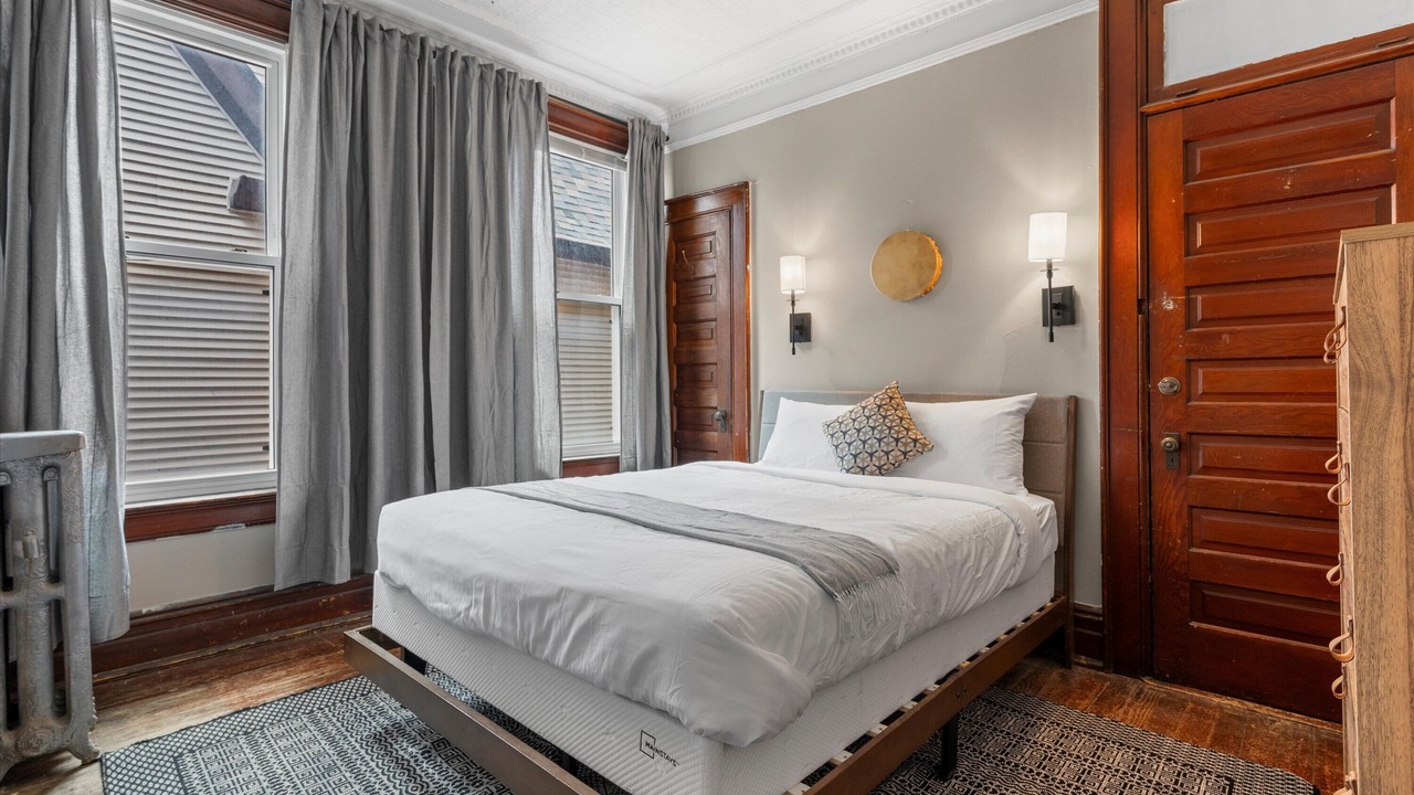 Photo of Bedroom in Lower East Side