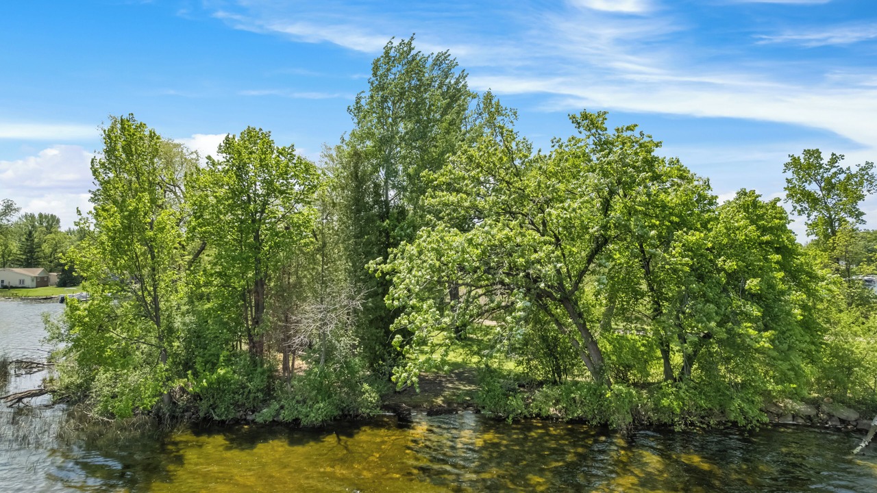 Photo of Others in Wind Lake