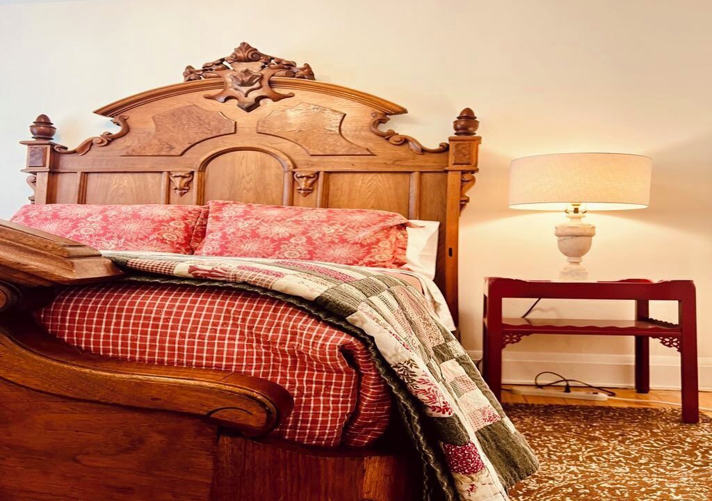 Photo of Bedroom in Shorewood