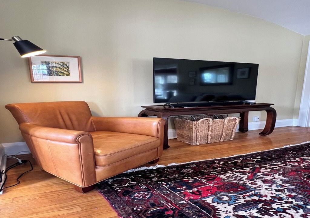 Photo of Livingroom in Shorewood