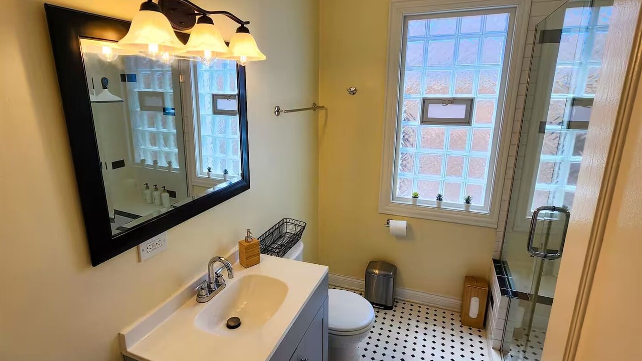 Photo of Bathroom in Berwyn