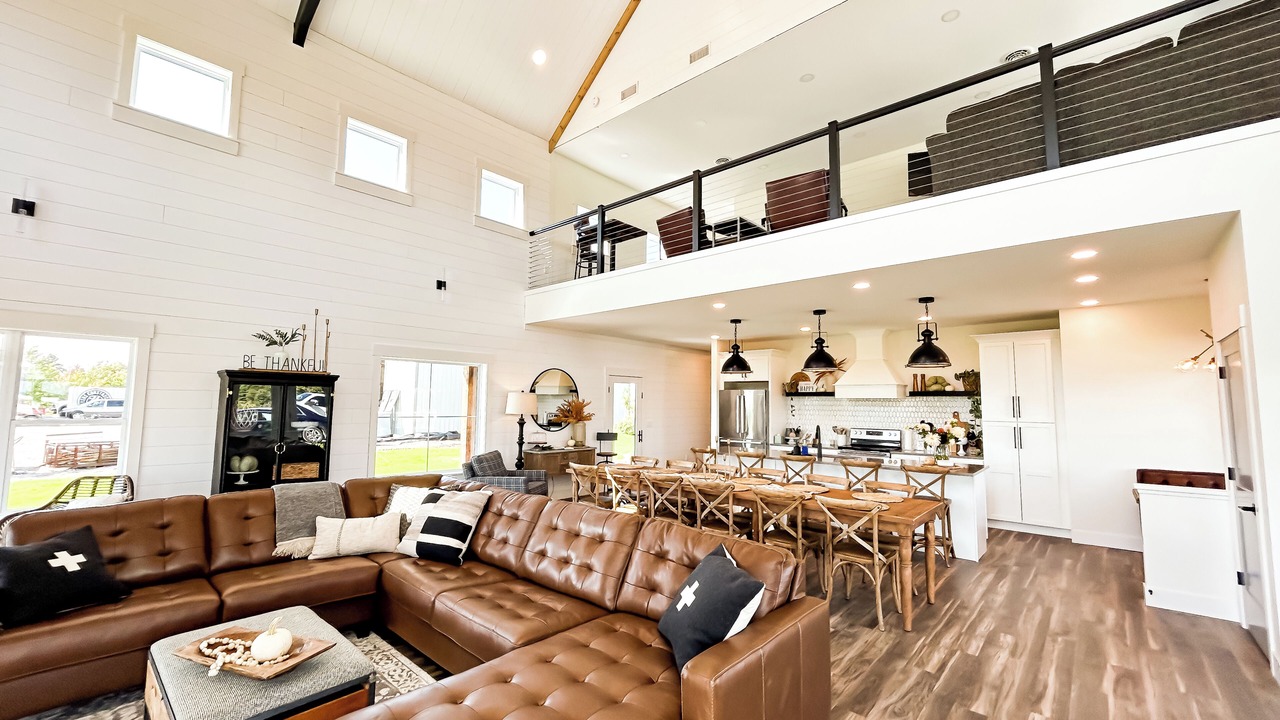 Photo of Livingroom in Sperry