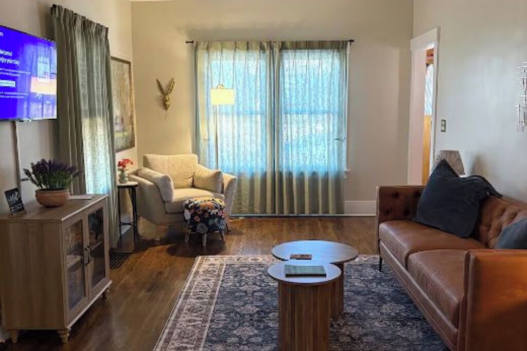 Photo of Livingroom in Davenport