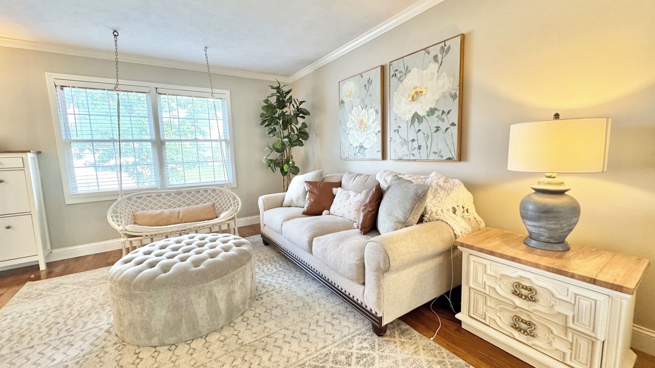 Photo of Livingroom in Bloomington