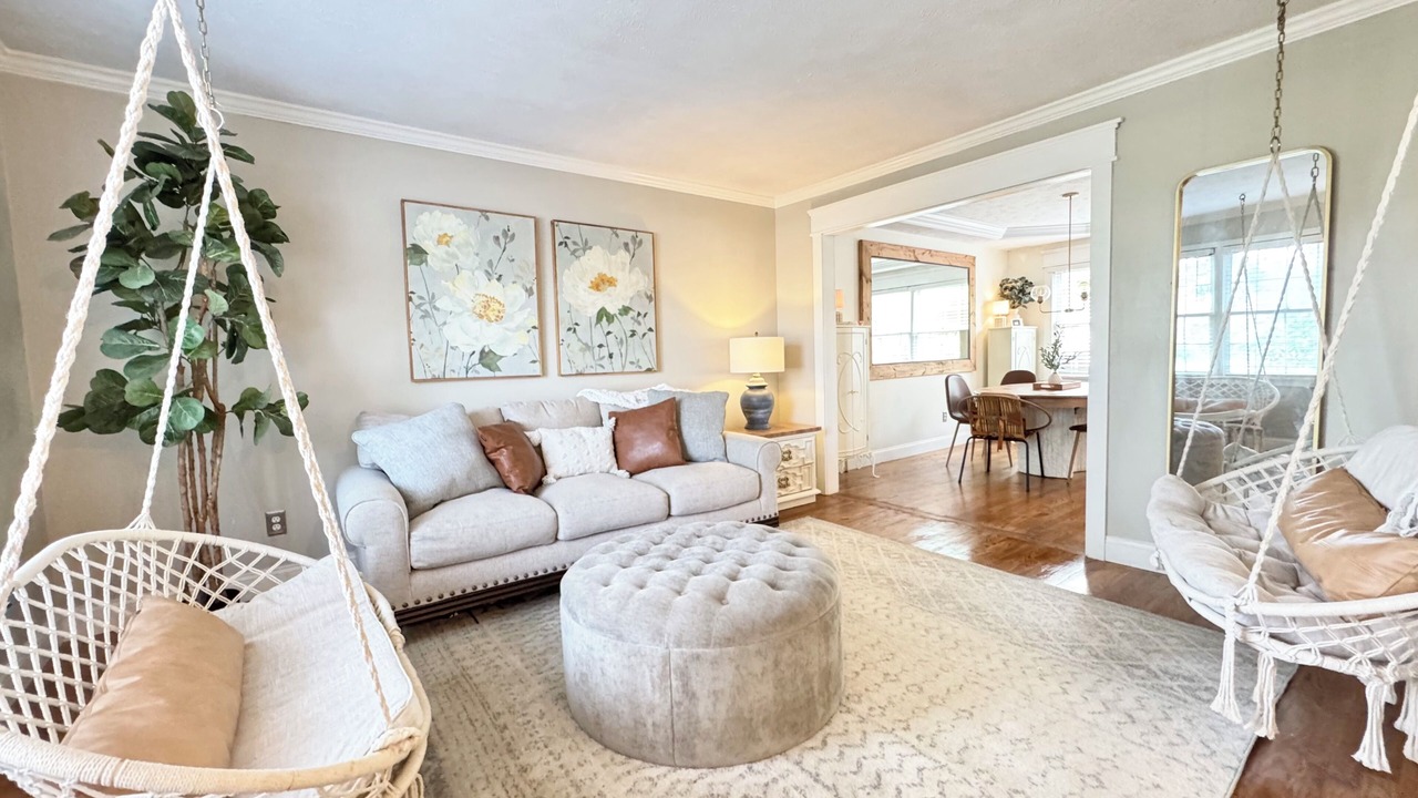 Photo of Livingroom in Bloomington