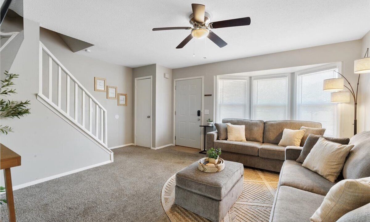 Photo of Livingroom in Quad Cities