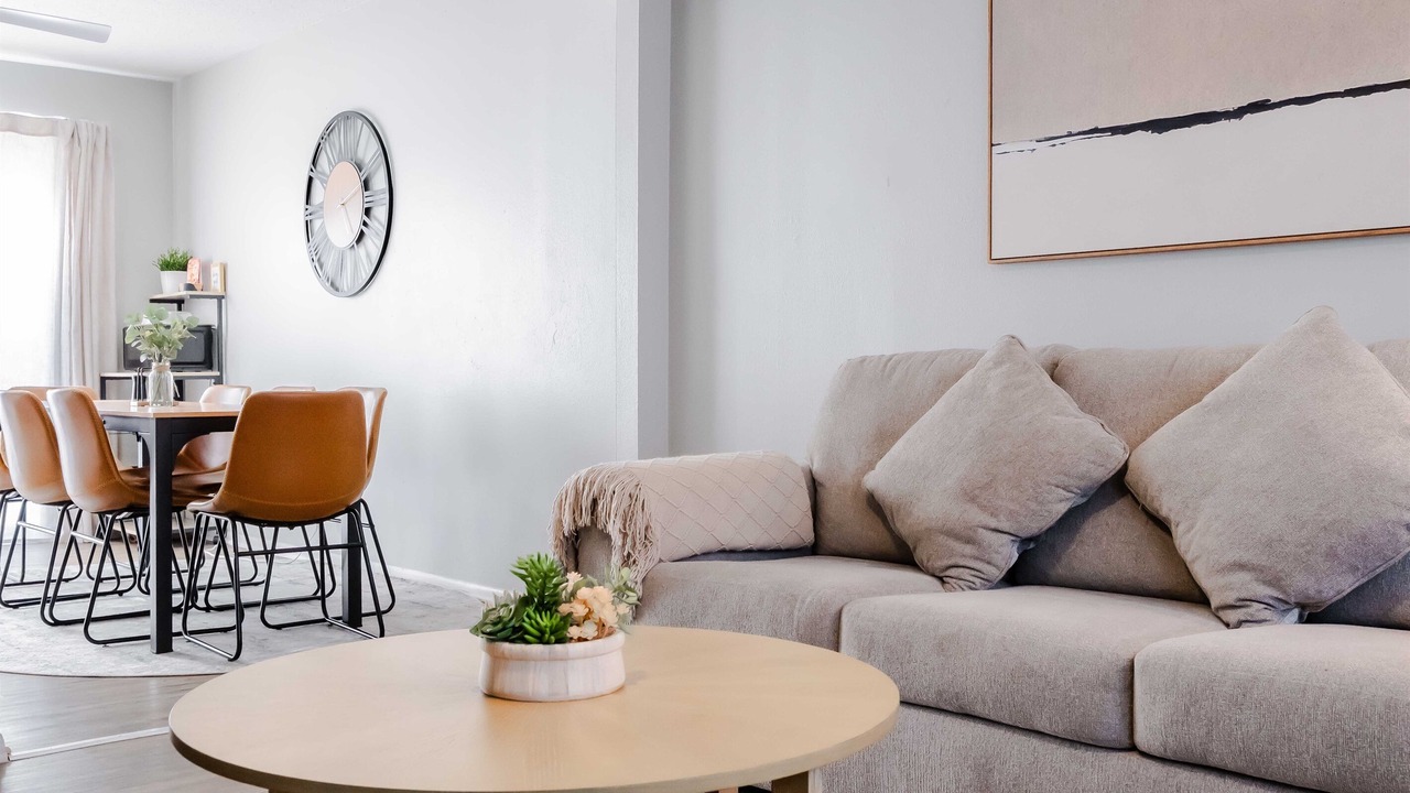 Photo of Livingroom in Quad Cities