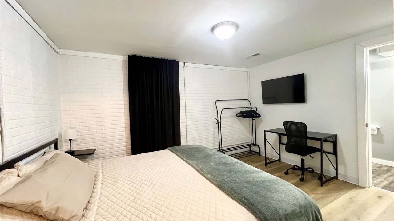 Photo of Bedroom in Quad Cities