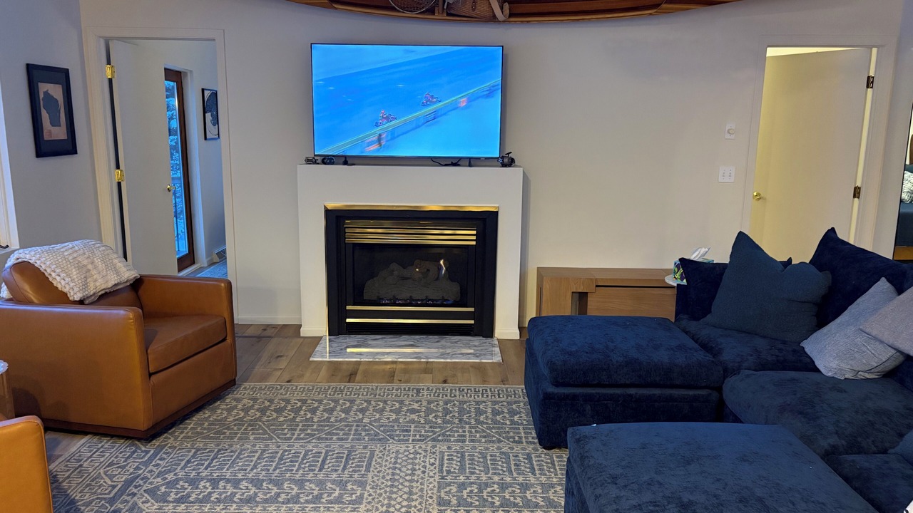 Photo of Livingroom in Eagle River