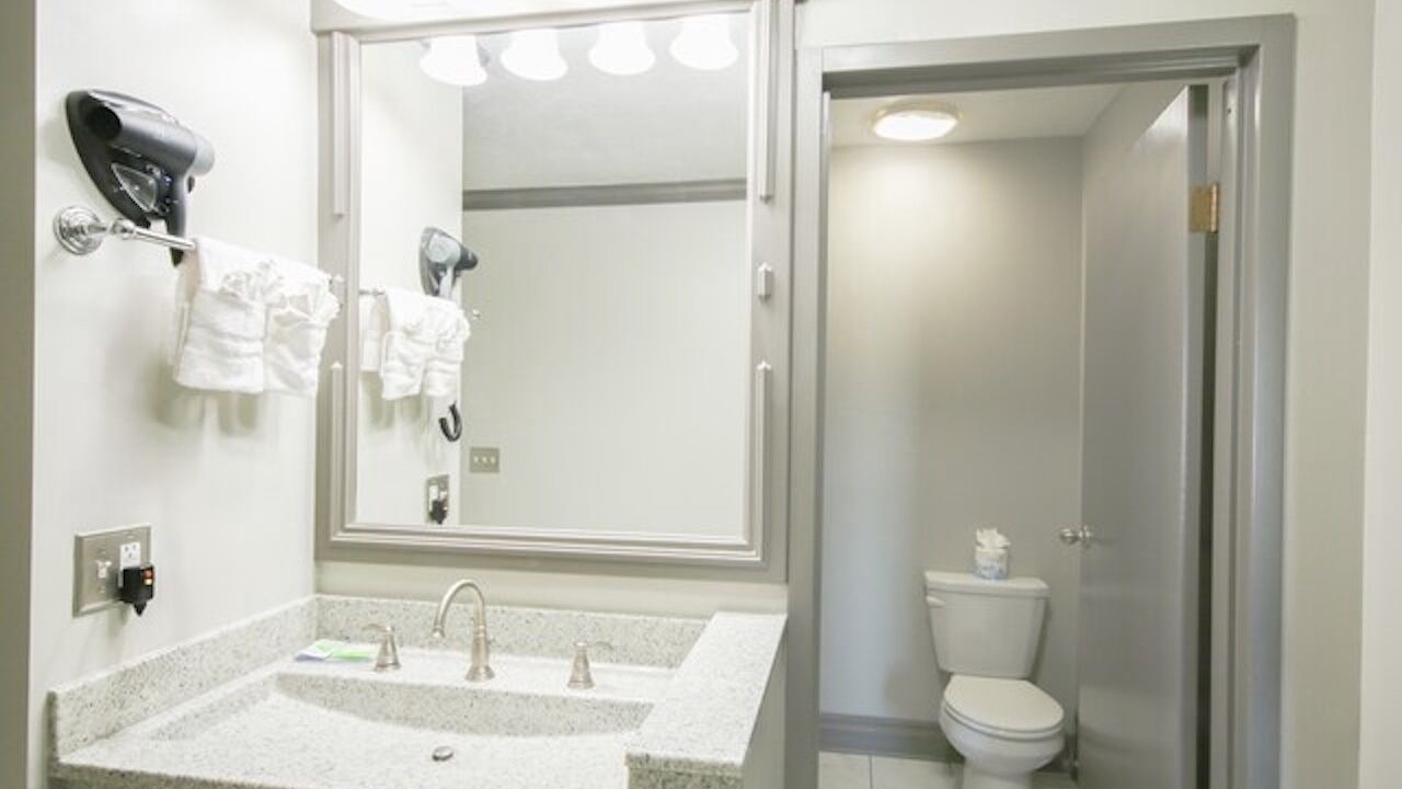 Photo of Bathroom in Glenwood