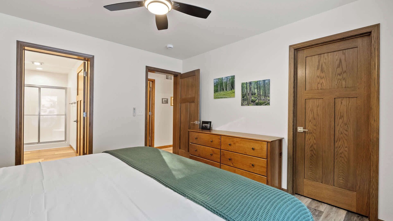 Photo of Bathroom in Baileys Harbor