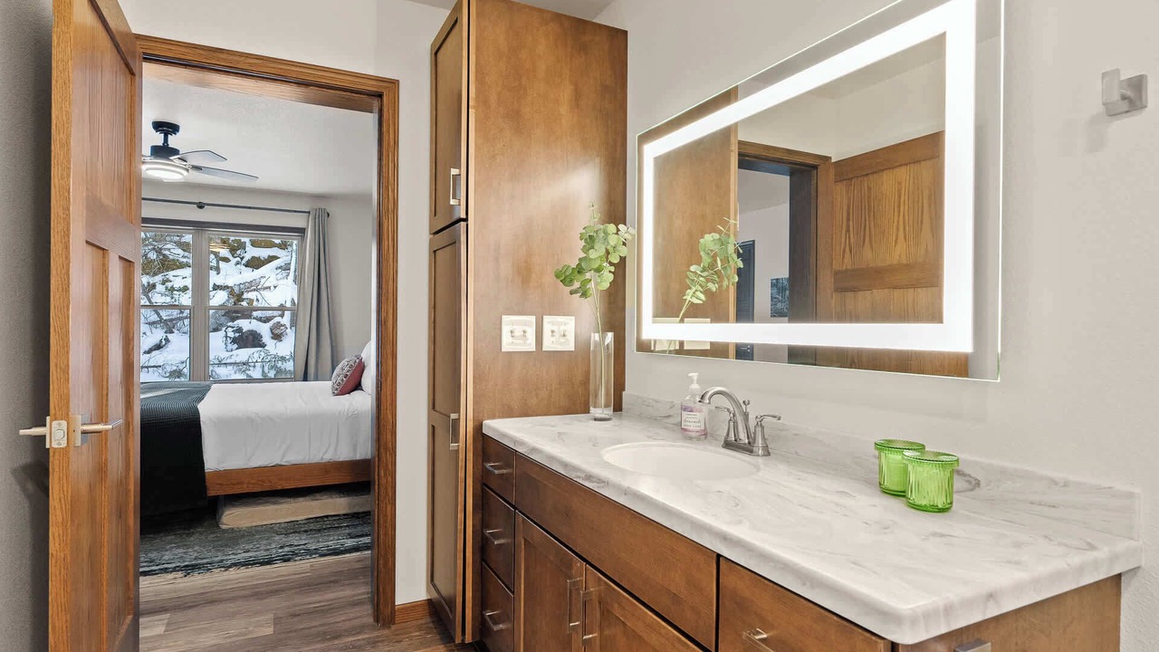 Photo of Bathroom in Baileys Harbor