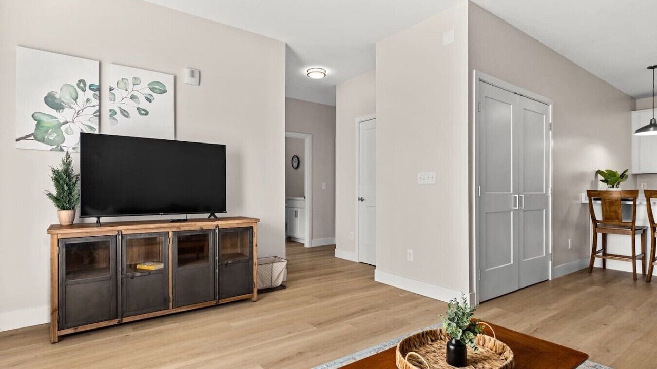 Photo of Livingroom in Orange Prairie