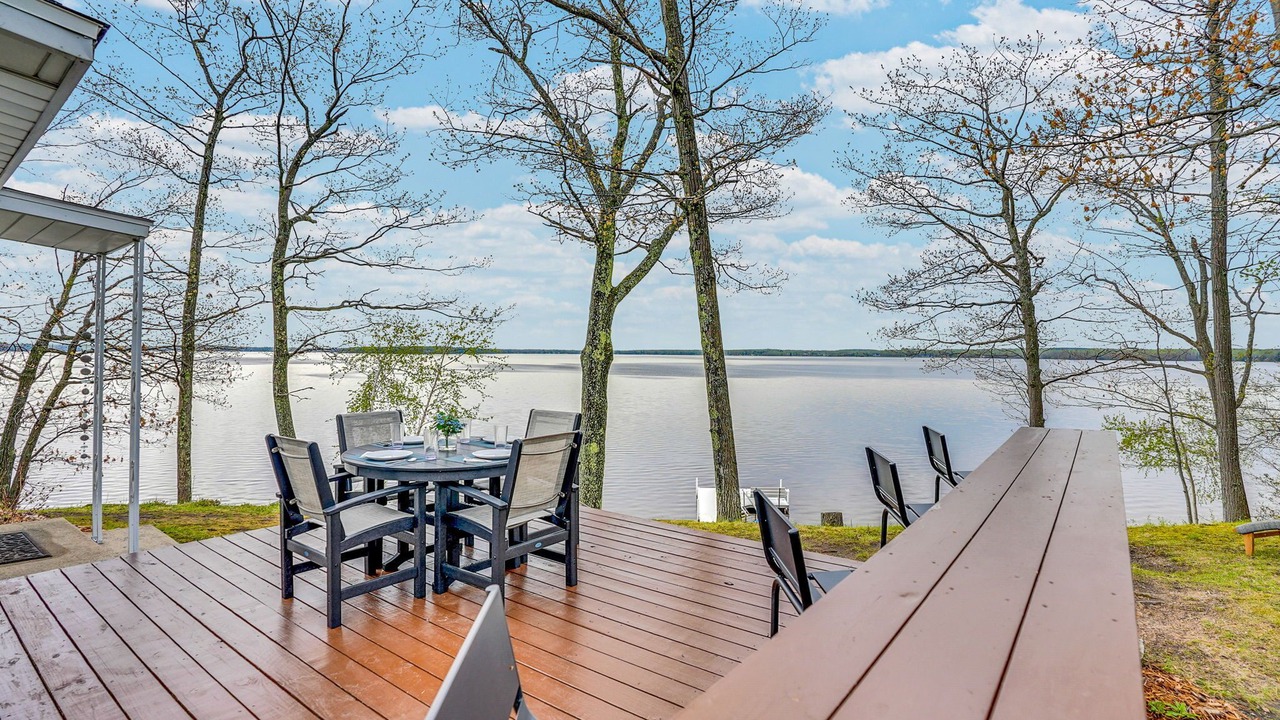 Photo of Outdoor in Carp Lake