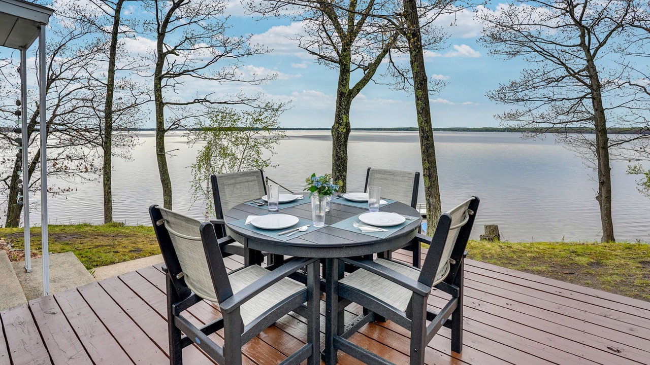 Photo of Outdoor in Carp Lake