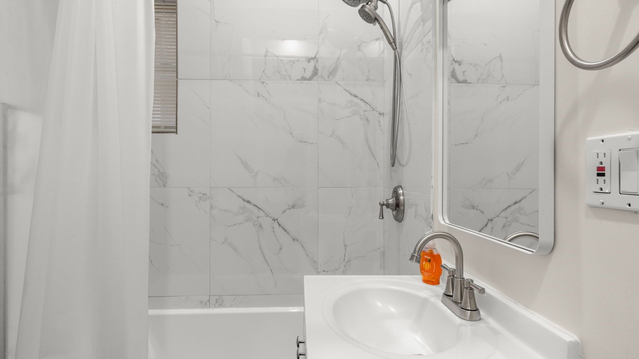 Photo of Bathroom in Washington Park