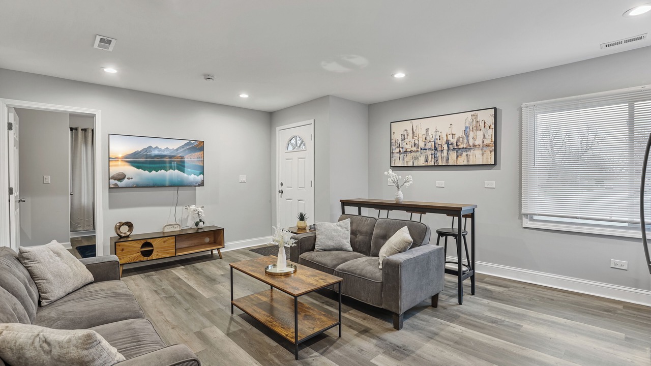 Photo of Livingroom in Bensenville