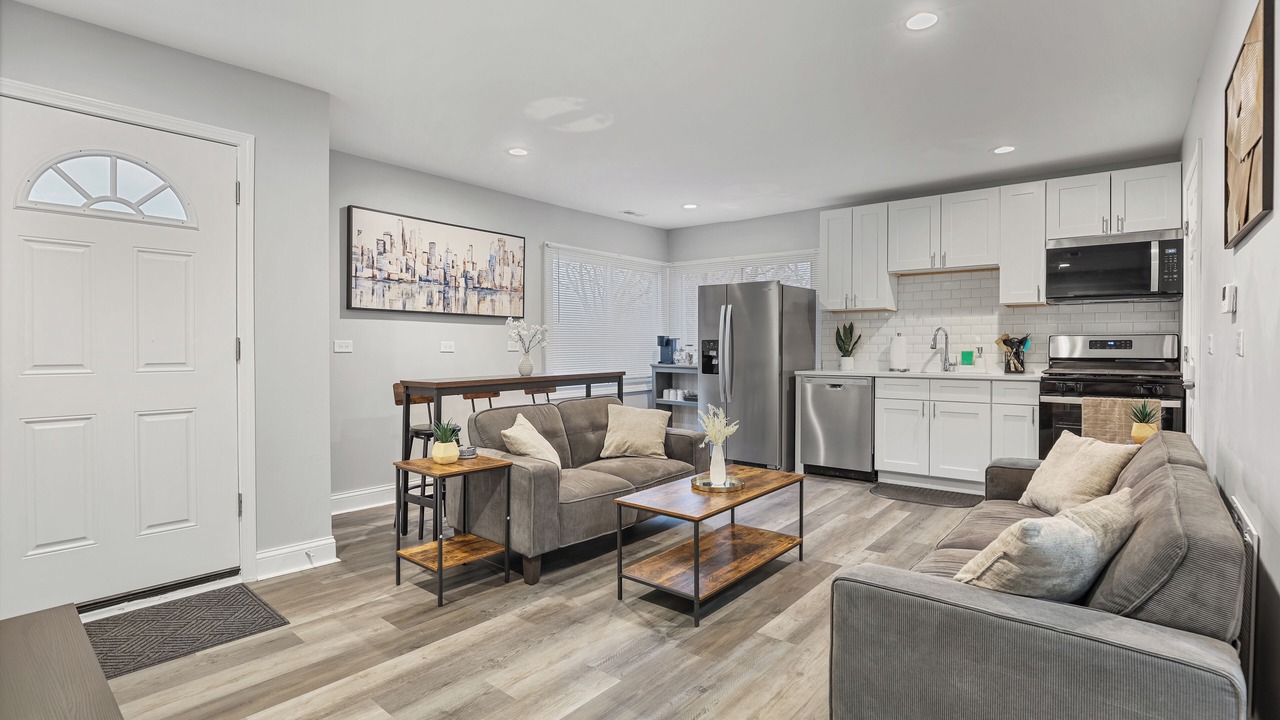 Photo of Livingroom in Bensenville