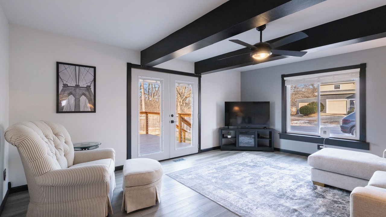 Photo of Livingroom in Creve Coeur