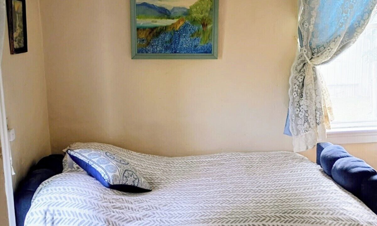 Photo of Bedroom in Galesburg