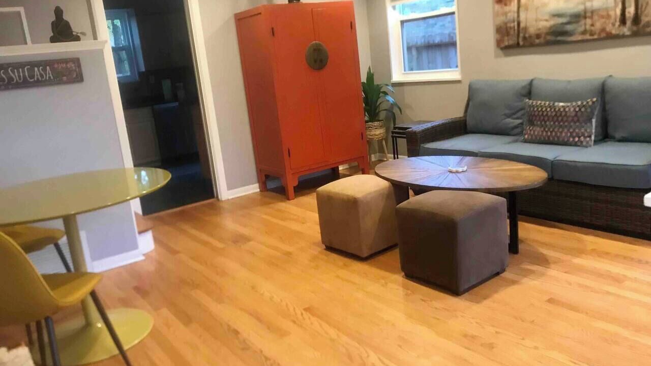 Photo of Livingroom in Glenview