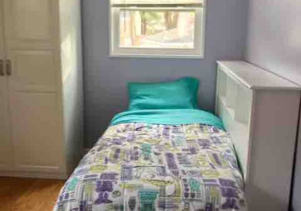 Photo of Bedroom in Glenview