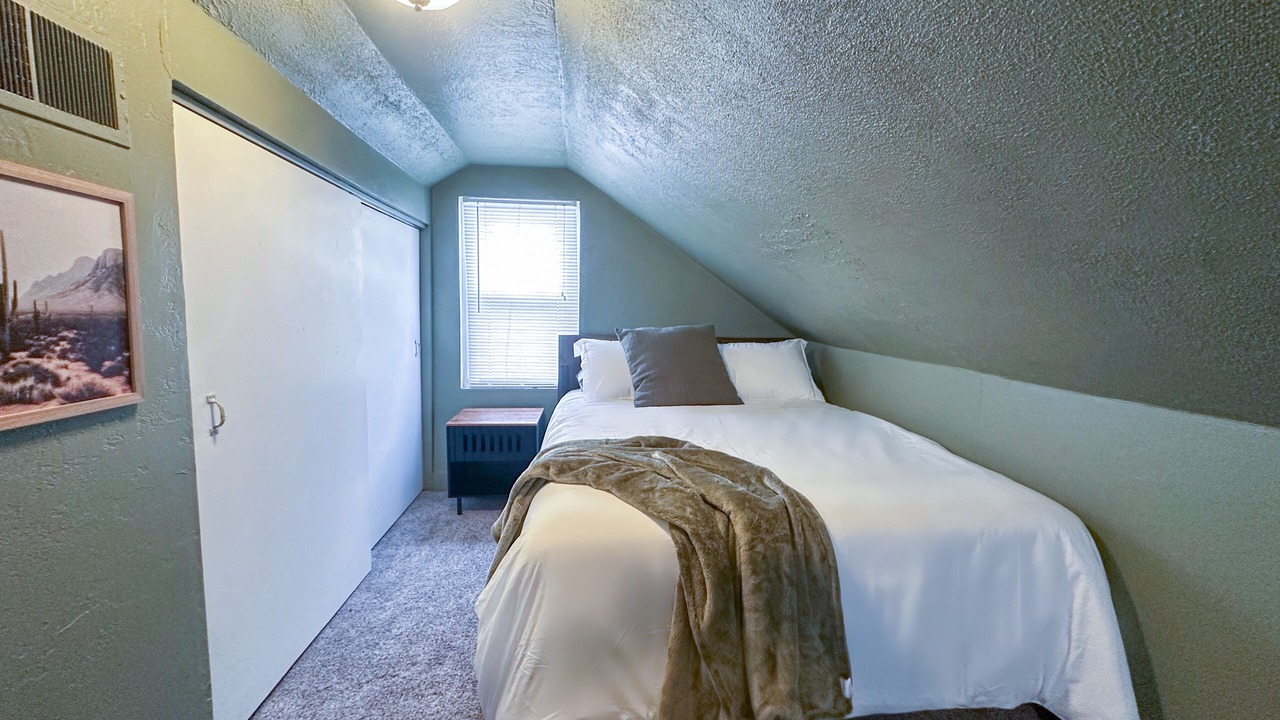 Photo of Bedroom in Peoria Heights