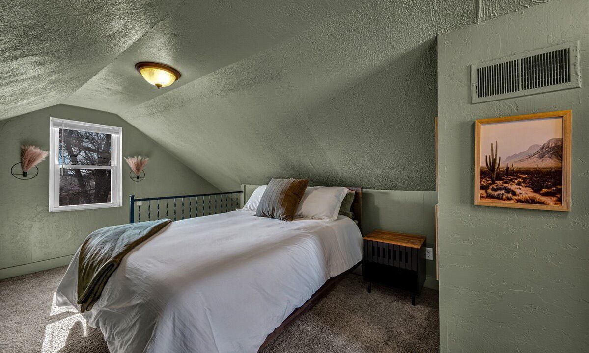 Photo of Bedroom in Peoria Heights
