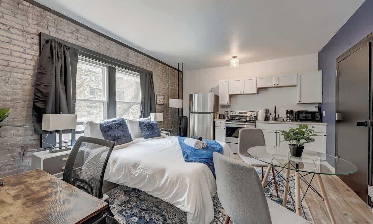 Photo of Bedroom in Lower East Side