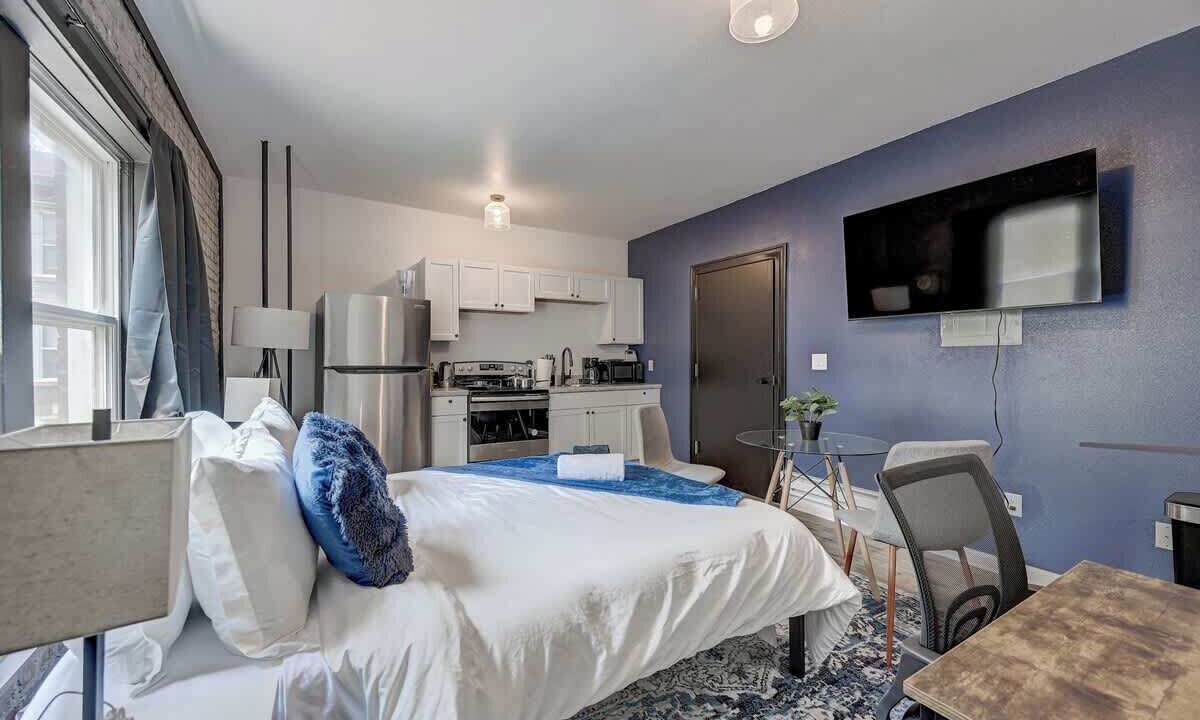 Photo of Bedroom in Lower East Side