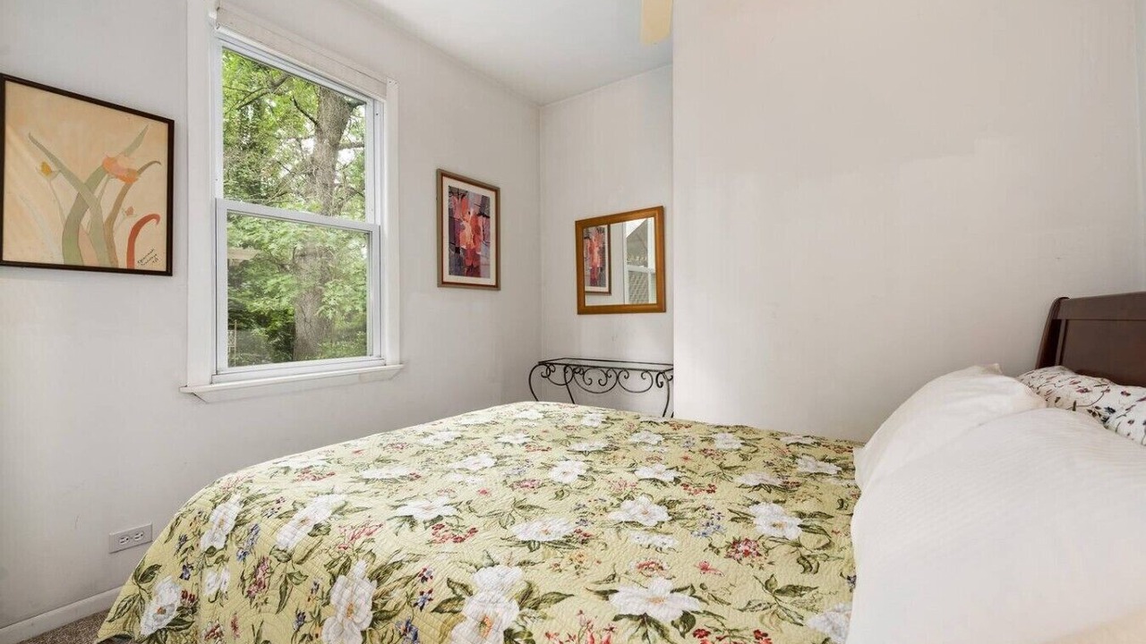 Photo of Bedroom in Grand Beach