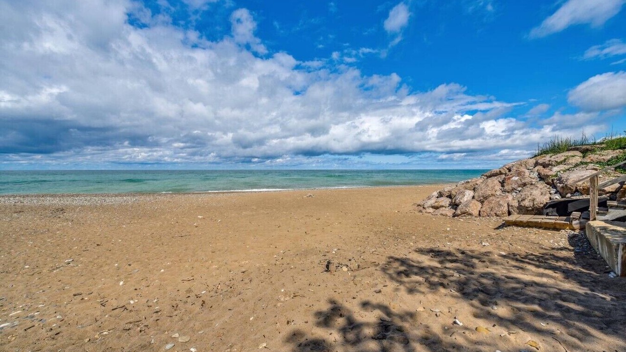 Photo of Others in Grand Beach
