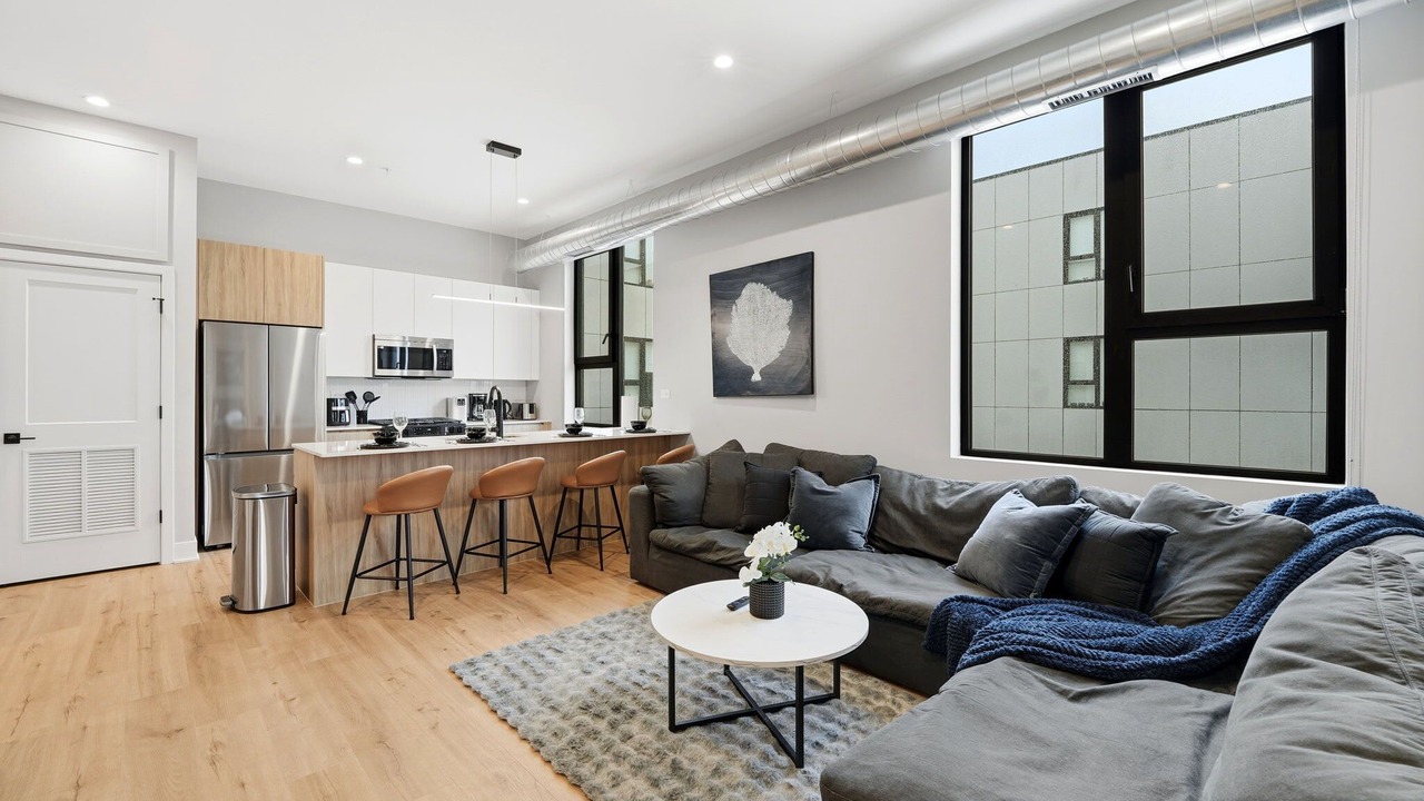 Photo of Livingroom in Edgewater Beach