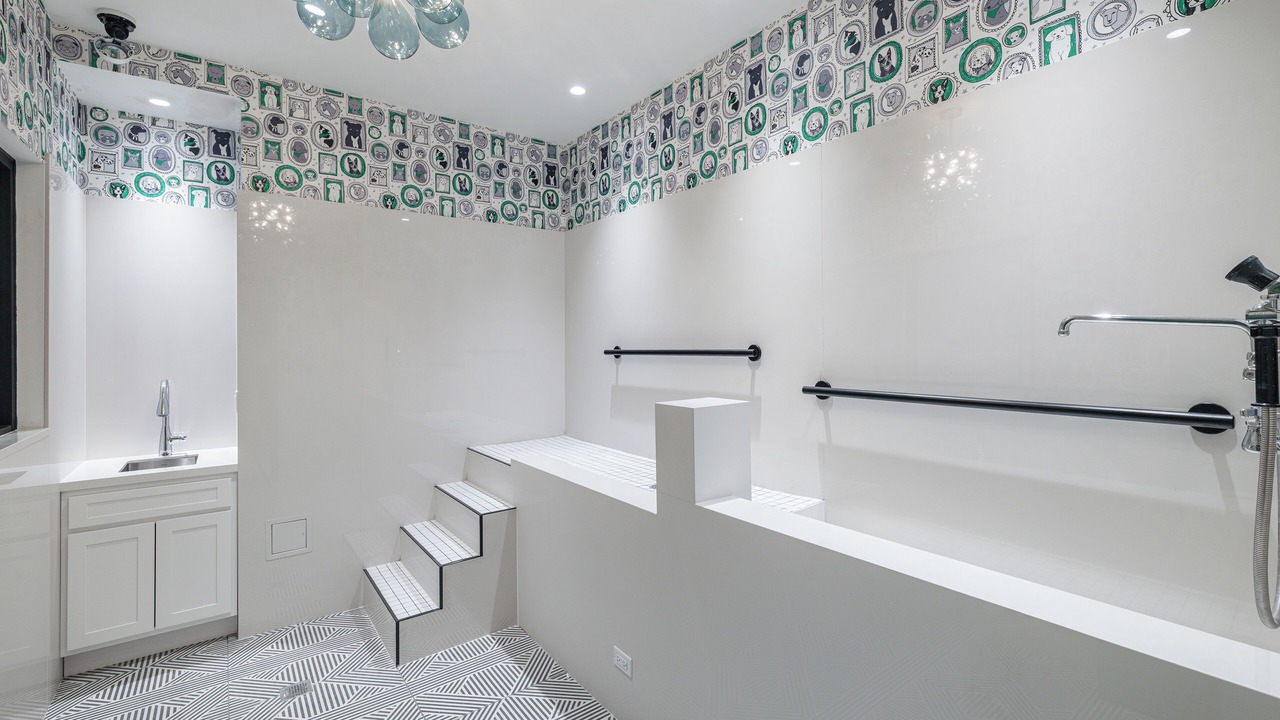Photo of Bathroom in Lincoln Park