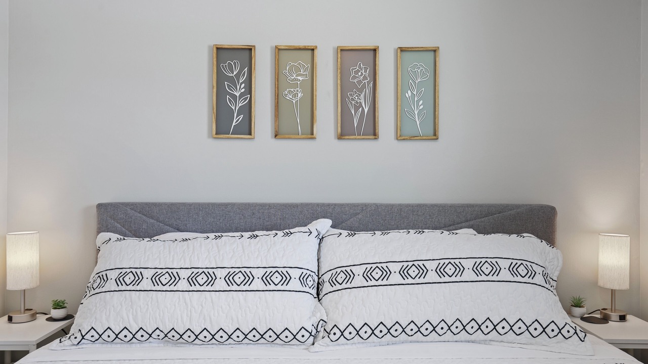 Photo of Bedroom in Burbank