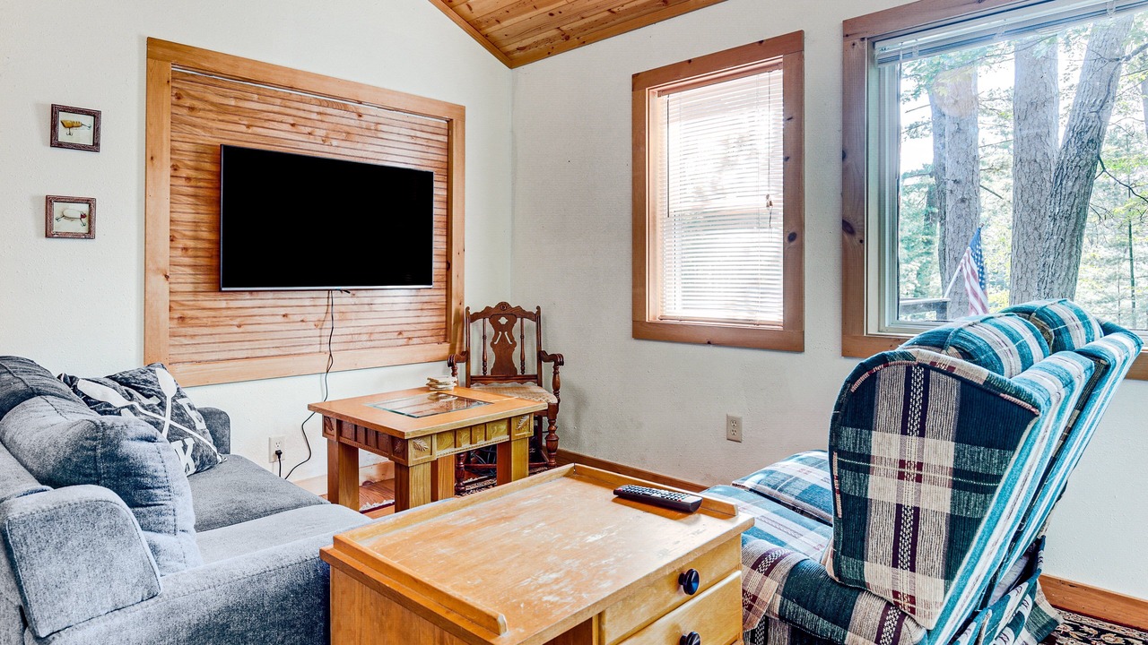 Photo of Livingroom in Eagle River