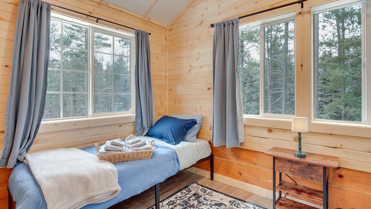 Photo of Bedroom in Eagle River