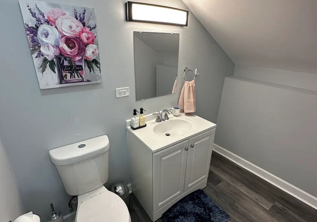 Photo of Bathroom in Franklin Park
