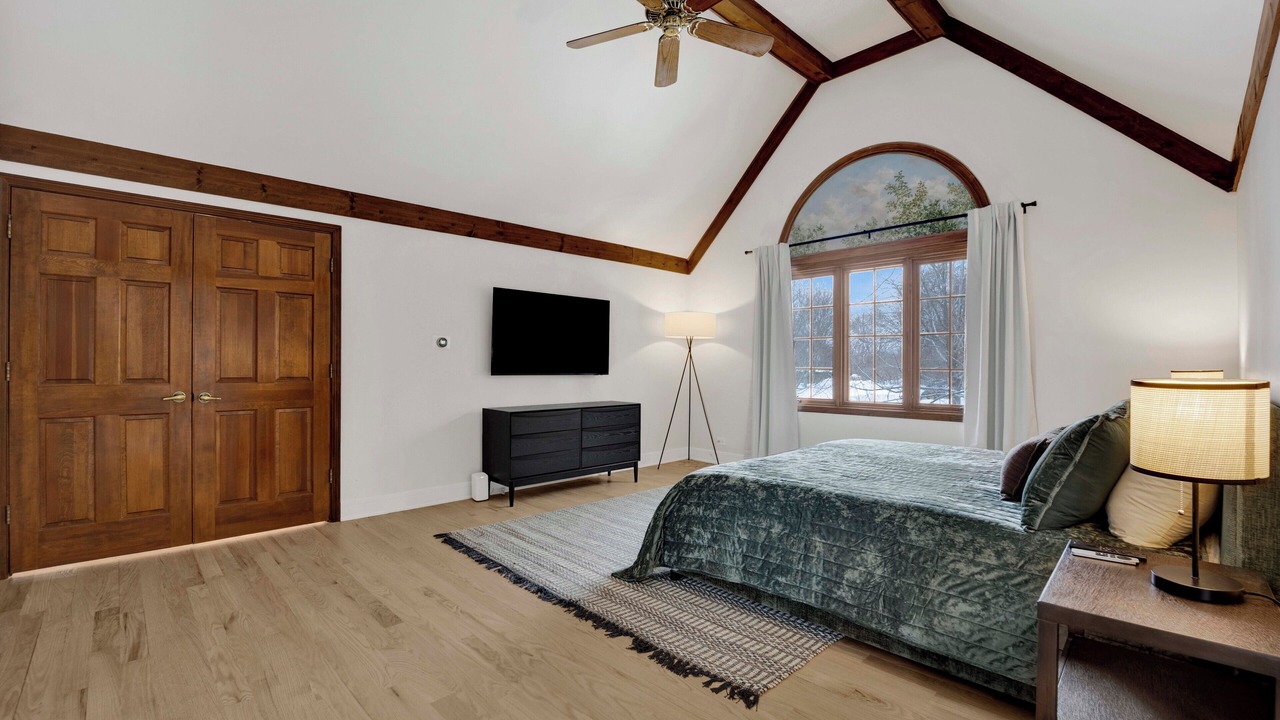 Photo of Bedroom in Village of Long Grove