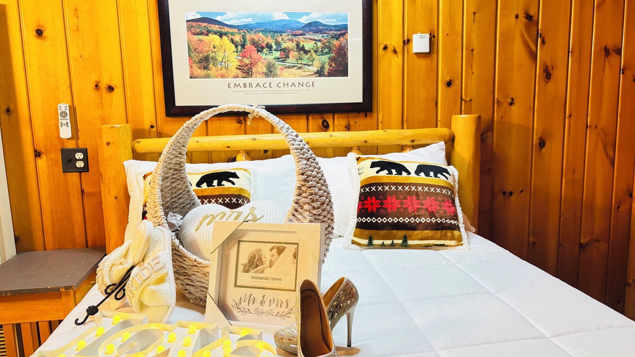 Photo of Bedroom in Carp Lake